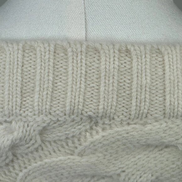 Banana Republic Cable Knit Poncho - Cream - XS/S - EXCELLENT CONDITION - Picture 6 of 9